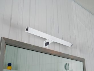 LED kúpeľňové svietidlo 8W / IP44 / 300 / 4000K - LNL7720/CH