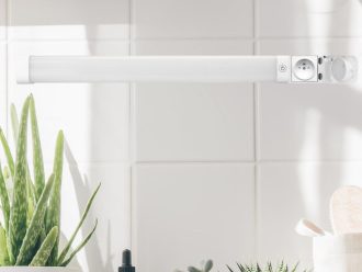 LED lineárne svietidlo so zásuvkou 15W / IP44 / 600 / CCT - LNL7621/WH