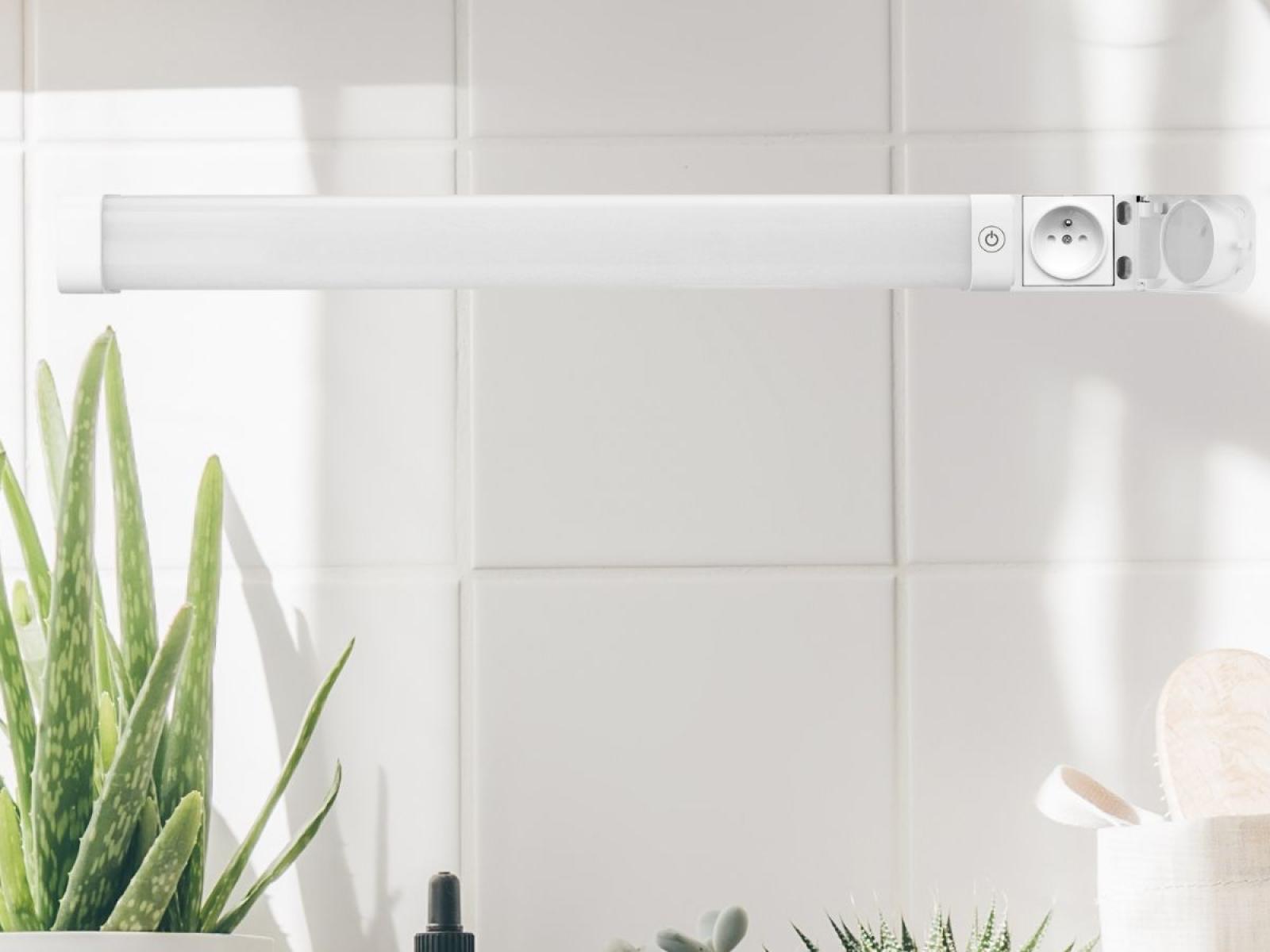 LED lineárne svietidlo so zásuvkou 15W / IP44 / 600 / CCT - LNL7621/WH