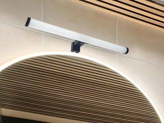 LED kúpeľňové svietidlo 10W / IP44 / 450 / 4000K / - LNL7721/BK